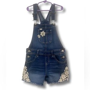 Kids overalls/shorts size 7